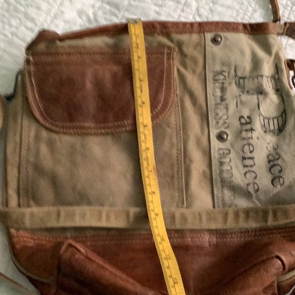 Handbag - Picture 6 of 6